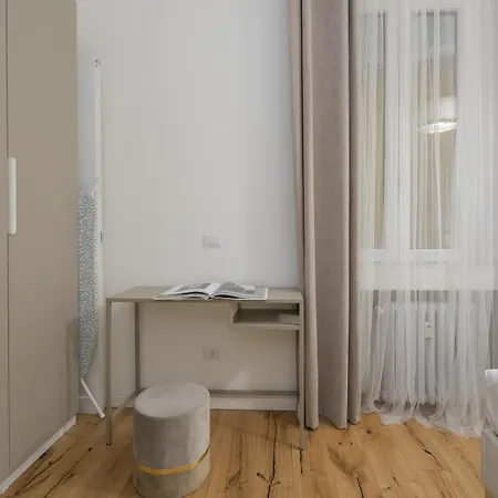& Modern Porta Vittoria-duomo By Rentopolis Διαμέρισμα