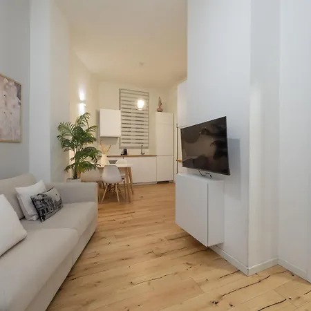 Apartament & Modern Porta Vittoria-duomo By Rentopolis *